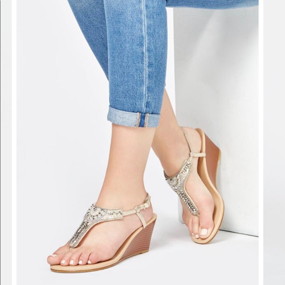JustFab Beaded Wedge Sandals size 6.5